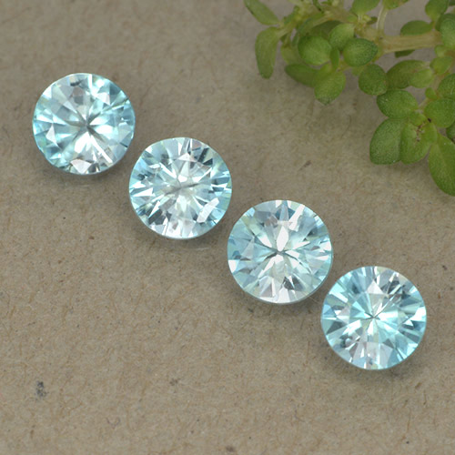 Achetez naturel 1.94ct Bleu clair Zircon gems, Coupe roude, En provenance Cambodge chez GemSelect. En stock, livraison internationale!