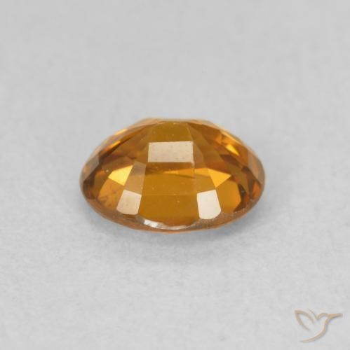Zircon Orange moyen naturelle ovale, 0.98 ct, VVS-VS