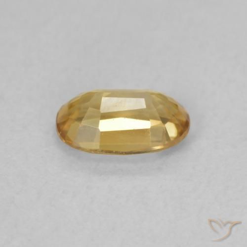 Zircon champagne naturelle ovale, 0.67 ct, VVS-VS