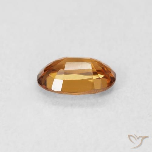 Zircon Orange moyen naturelle ovale, 0.67 ct, VVS-VS