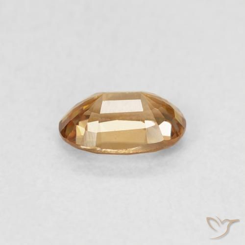 Zircon Pêche doré naturelle ovale, 0.70 ct, VVS