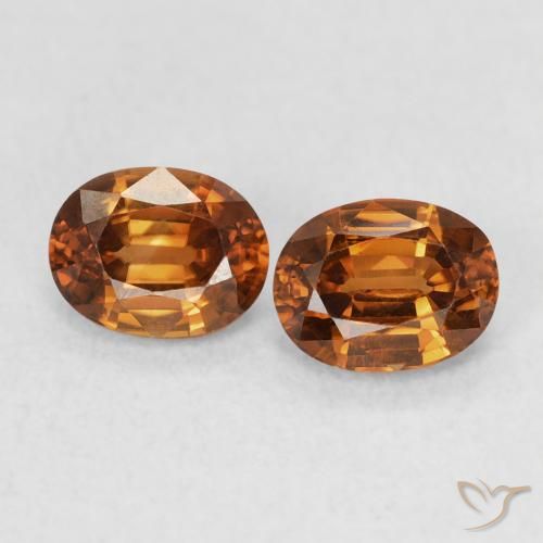 1.21ctw Naturel Orange moyen Zircon, ovale, VVS