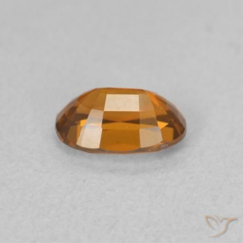 Zircon Orange moyen naturelle ovale, 0.80 ct, VVS