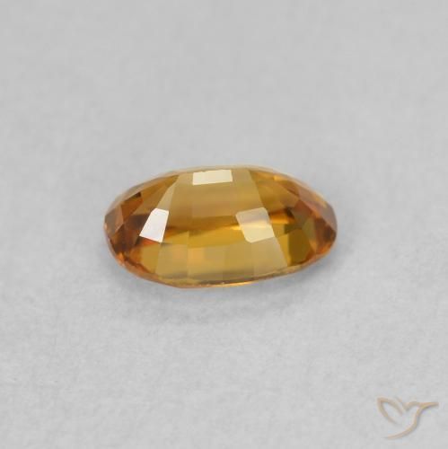 Zircon Orange moyen naturelle ovale, 0.74 ct, VVS