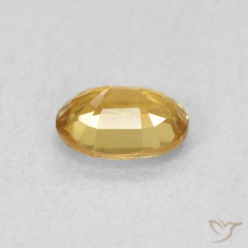 Zircon Doré naturelle ovale, 0.55 ct, VVS-VS
