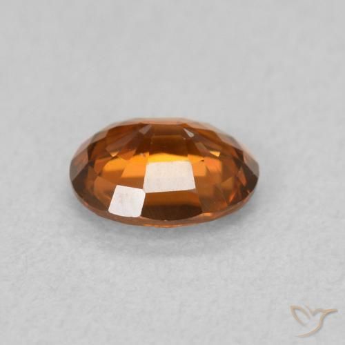 Zircon Orange feu naturelle ovale, 0.90 ct, VVS-VS