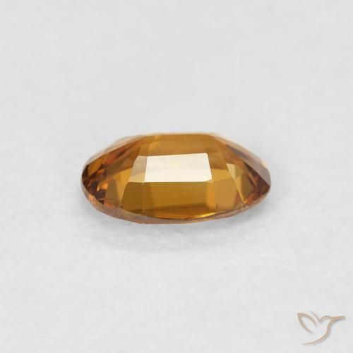 Zircon Orange moyen naturelle ovale, 0.69 ct, VVS-VS