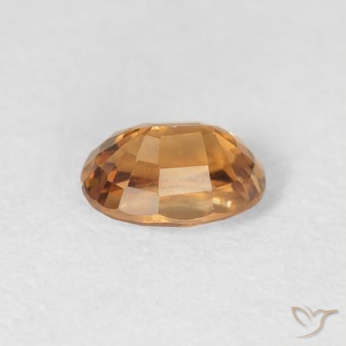 Zircon Orange moyen naturelle ovale, 0.91 ct, VVS-VS