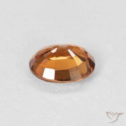 Zircon Orange terre naturelle ovale, 0.92 ct, VVS-VS