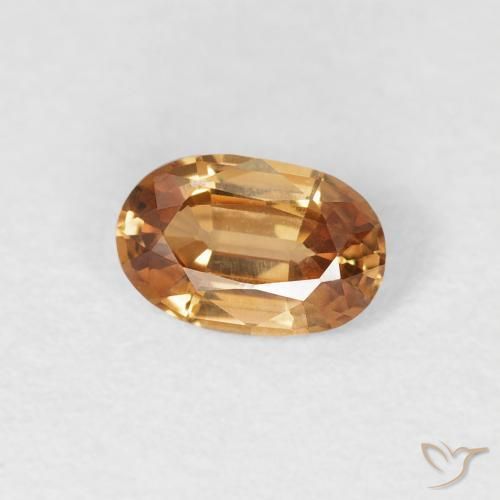 Zircon Orange moyen naturelle ovale, 0.65 ct, VVS-VS