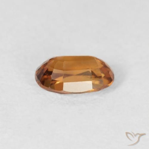 Zircon Orange moyen naturelle ovale, 0.74 ct, VS