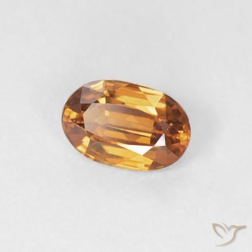Zircon Orange moyen naturelle ovale, 0.66 ct, VVS