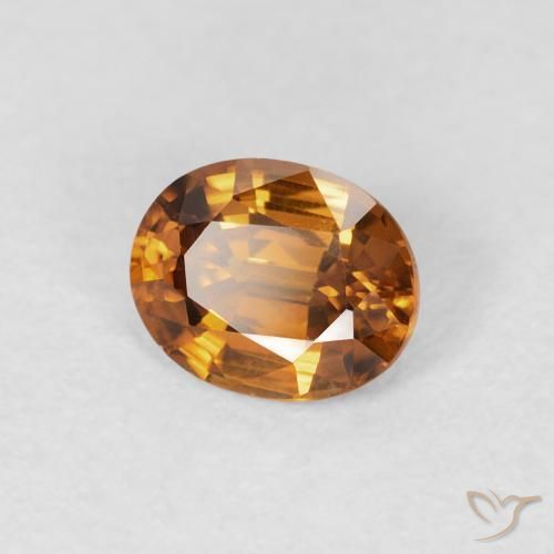 Zircon Orange moyen naturelle ovale, 0.90 ct, VVS-VS