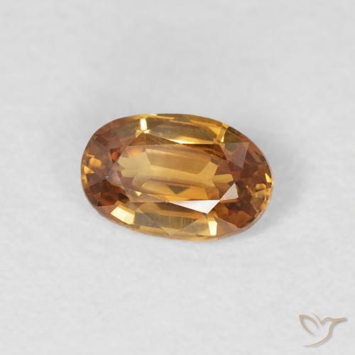 Zircon Orange moyen naturelle ovale, 0.70 ct, VVS-VS